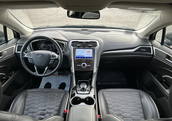 Ford Mondeo cena 109700 przebieg: 117000, rok produkcji 2020 z Brok małe 781